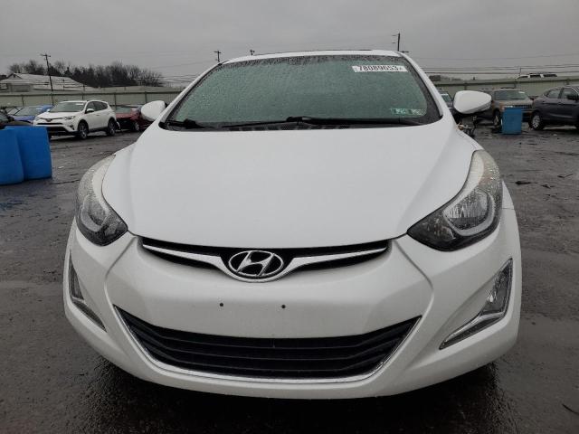 5NPDH4AE4GH750932 - 2016 HYUNDAI ELANTRA SE WHITE photo 5