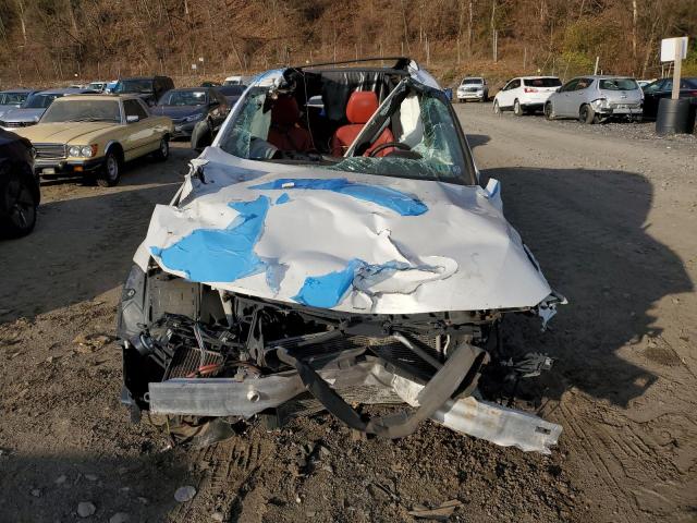 WBA3X9C56ED867792 - 2014 BMW 335 XIGT WHITE photo 5