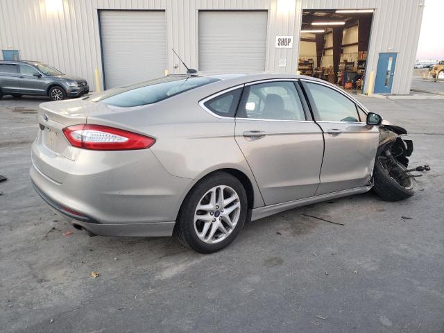 3FA6P0HD8FR184700 - 2015 FORD FUSION SE SILVER photo 3