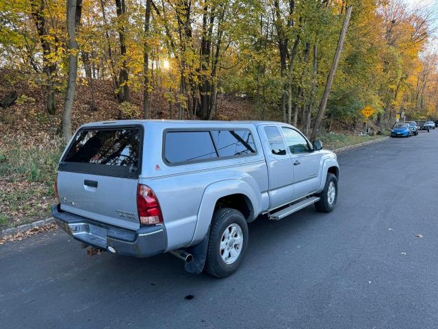 5TETU62N75Z079901 - 2005 TOYOTA TACOMA PRERUNNER ACCESS CAB SILVER photo 4