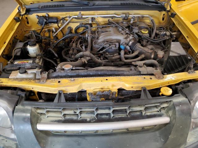 5N1ED28Y33C695833 - 2003 NISSAN XTERRA XE YELLOW photo 11