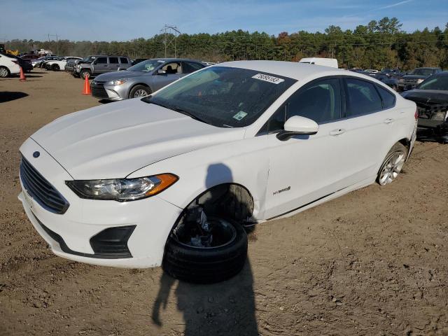 3FA6P0LU8KR242483 - 2019 FORD FUSION SE WHITE photo 1