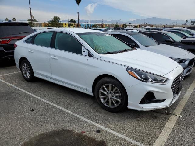 5NPE24AF3JH703994 - 2018 HYUNDAI SONATA SE WHITE photo 4