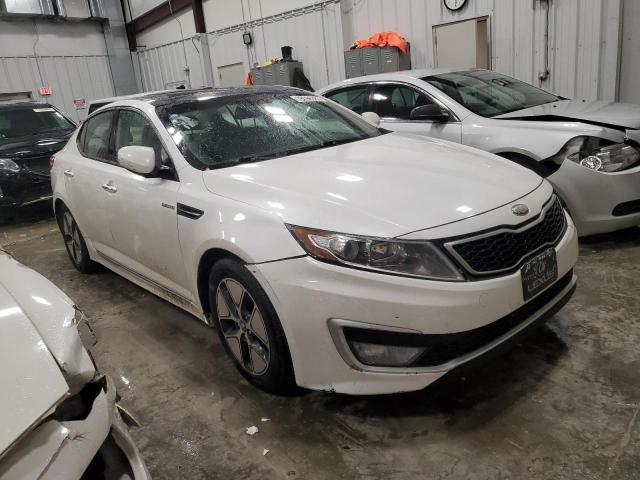 KNAGM4ADXD5041821 - 2013 KIA OPTIMA HYBRID WHITE photo 4