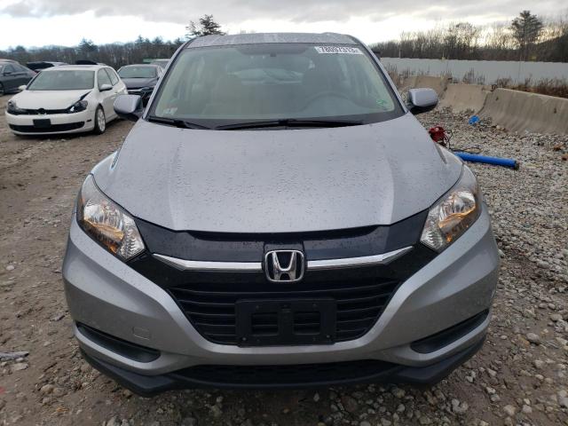 3CZRU6H36JG701338 - 2018 HONDA HR-V LX SILVER photo 5