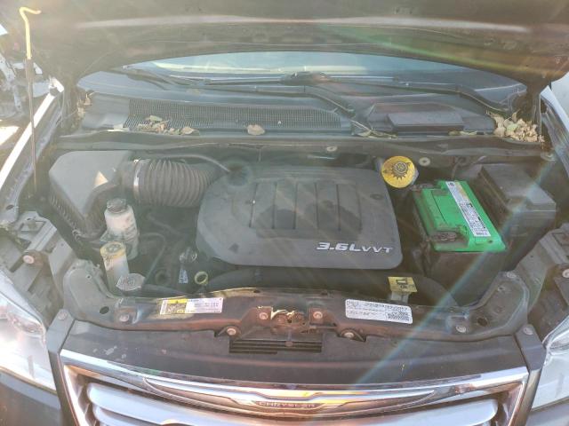 2C4RC1CG6GR239775 - 2016 CHRYSLER TOWN & COU TOURING L GRAY photo 12