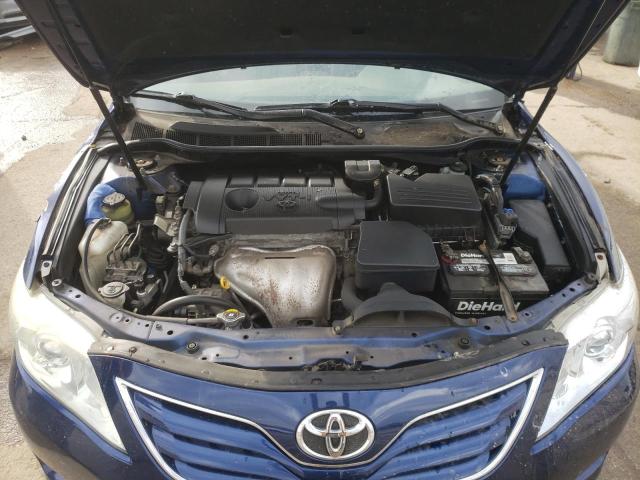 4T1BF3EK5BU765103 - 2011 TOYOTA CAMRY BASE BLUE photo 11