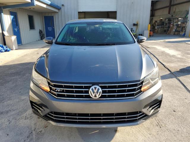 1VWDT7A31HC056725 - 2017 VOLKSWAGEN PASSAT R-LINE Boz foto 5