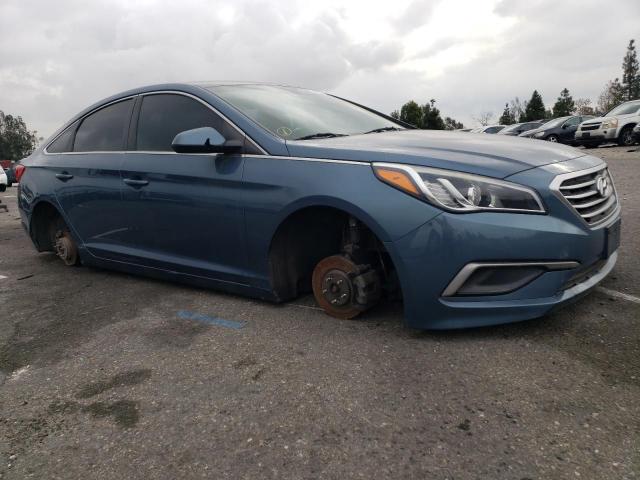 5NPE24AF5HH551047 - 2017 HYUNDAI SONATA SE BLUE photo 4