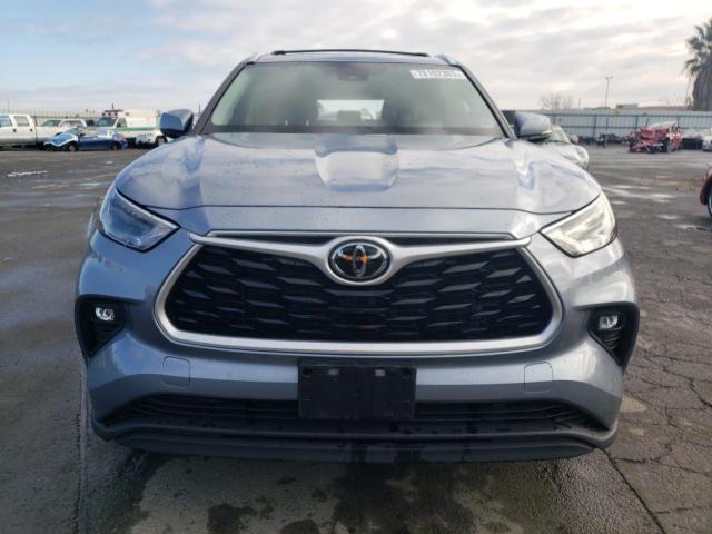 5TDHZRBH0NS173795 - 2022 TOYOTA HIGHLANDER XLE TURQUOISE photo 5