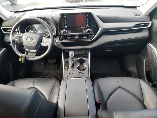 5TDHZRBH0NS173795 - 2022 TOYOTA HIGHLANDER XLE TURQUOISE photo 8