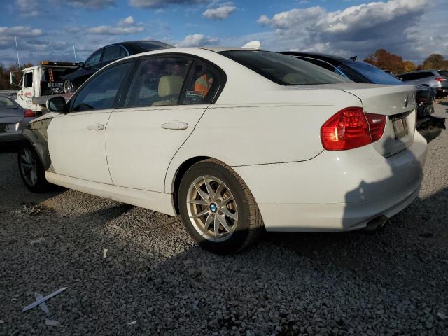 WBAPK5C59AA647518 - 2010 BMW 328 XI SULEV WHITE photo 2