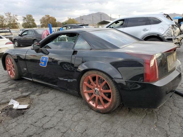 1G6YV36A965603369 - 2006 CADILLAC XLR BLACK photo 2