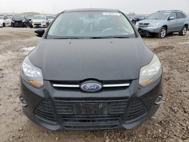 1FAHP3N27CL215538 - 2012 FORD FOCUS TITANIUM BLACK photo 5