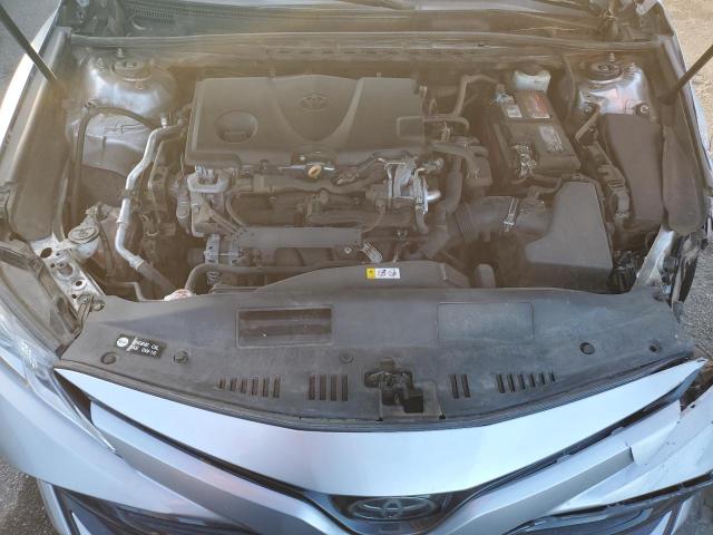 4T1B11HK8JU614124 - 2018 TOYOTA CAMRY L GRAY photo 11