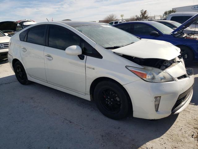 JTDKN3DU1F0471253 - 2015 TOYOTA PRIUS WHITE photo 4