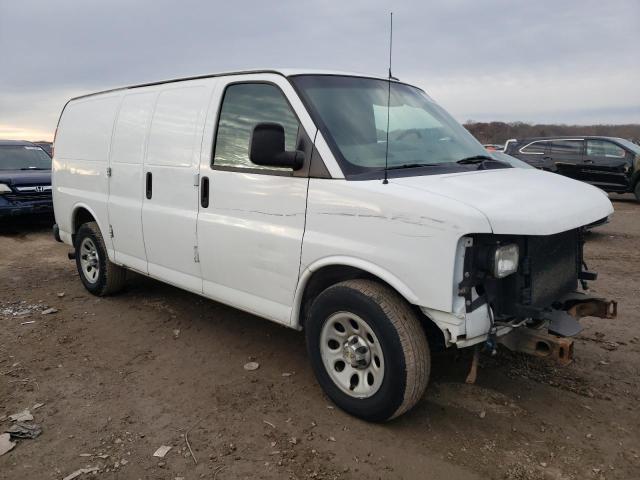 1GCSGAFX3D1188155 - 2013 CHEVROLET EXPRESS G1 WHITE photo 4