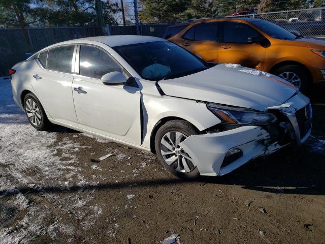 1N4BL4BV7KC239455 - 2019 NISSAN ALTIMA S WHITE photo 4