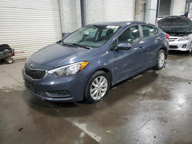 KNAFX4A60E5122610 - 2014 KIA FORTE LX BLUE photo 1