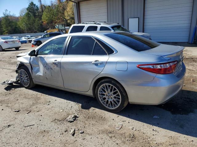 4T1BF1FK0HU436143 - 2017 TOYOTA CAMRY LE SILVER photo 2