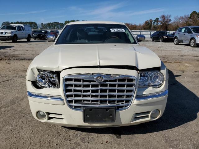 2C3AA63H65H658595 - 2005 CHRYSLER 300C WHITE photo 5