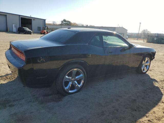 2B3CJ4DV8AH171326 - 2010 DODGE CHALLENGER SE BLACK photo 3