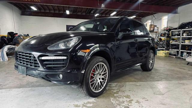 WP1AD2A21DLA77516 - 2013 PORSCHE CAYENNE GTS BLACK photo 2