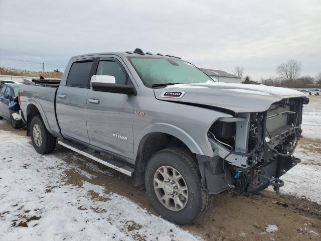 3C6UR5FJ0NG373327 - 2022 RAM 2500 LARAMIE SILVER photo 4