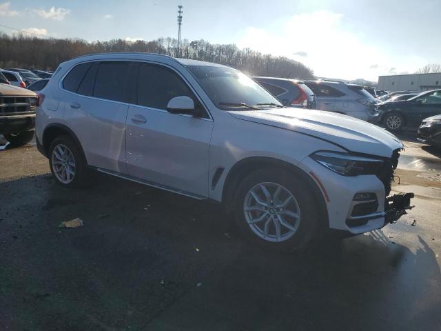 5UXCR6C5XKLL04126 - 2019 BMW X5 XDRIVE40I WHITE photo 4