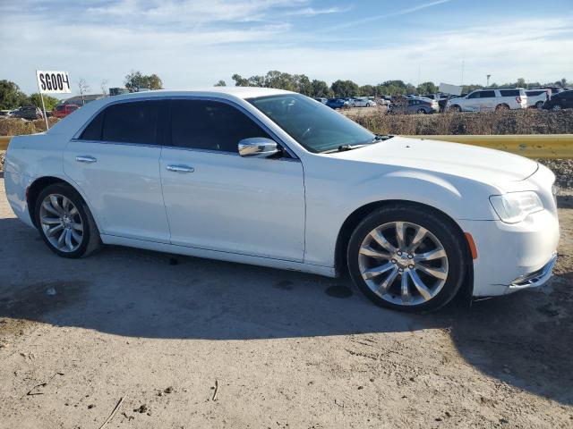 2C3CCAEG4JH148749 - 2018 CHRYSLER 300 LIMITED WHITE photo 4