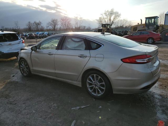 3FA6P0HD0HR365874 - 2017 FORD FUSION SE SILVER photo 2