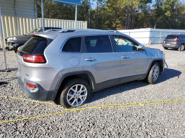 1C4PJLCBXFW516995 - 2015 JEEP CHEROKEE LATITUDE SILVER photo 3