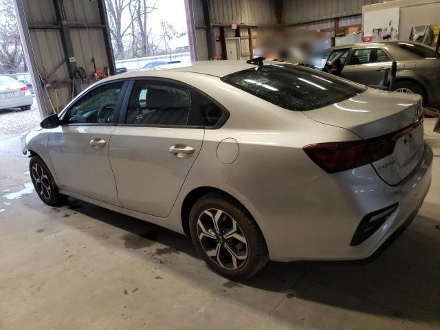 3KPF24AD7KE006711 - 2019 KIA FORTE FE SILVER photo 2