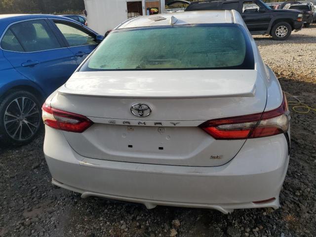 4T1G11AKXPU097904 - 2023 TOYOTA CAMRY SE NIGHT SHADE WHITE photo 6