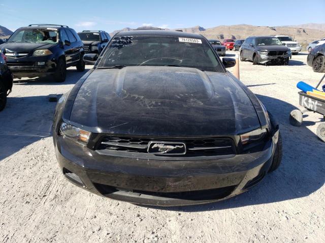 1ZVBP8AM4B5147932 - 2011 FORD MUSTANG BLACK photo 5