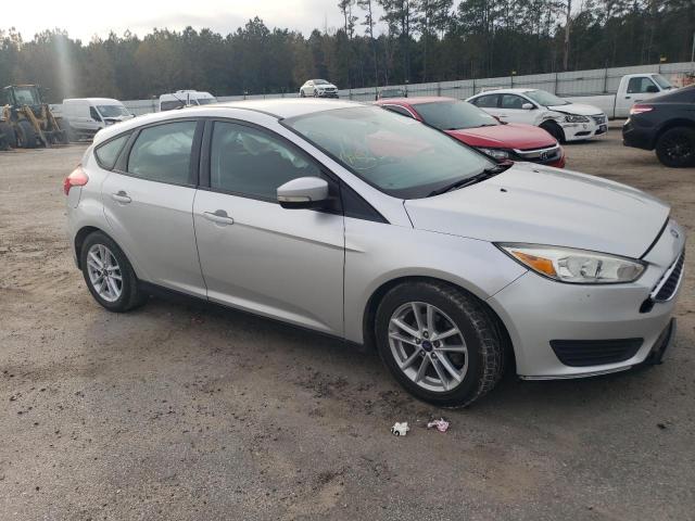 1FADP3K27HL285857 - 2017 FORD FOCUS SE SILVER photo 4