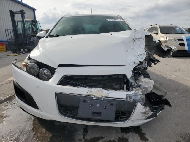 1G1JC5SH2F4187330 - 2015 CHEVROLET SONIC LT WHITE photo 5