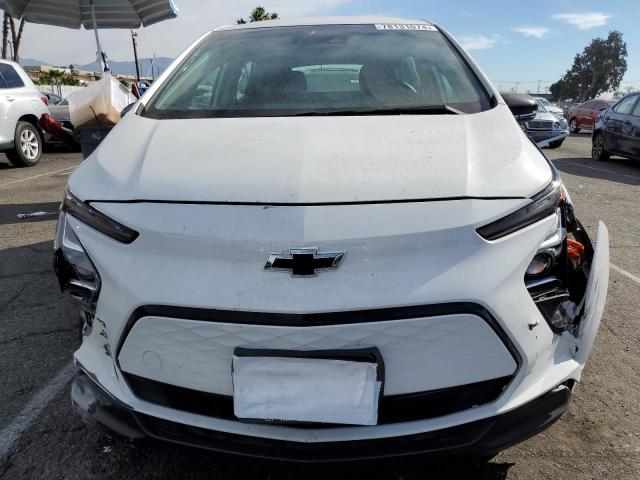 1G1FW6S00P4127318 - 2023 CHEVROLET BOLT EV 1LT WHITE photo 5