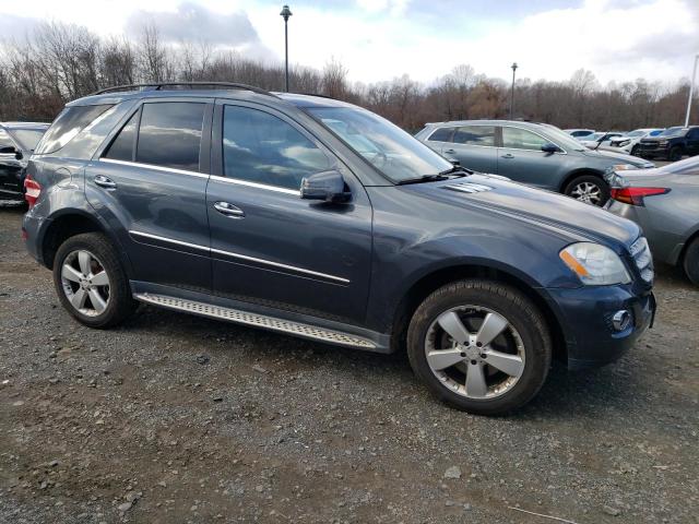 4JGBB8GB7BA662109 - 2011 MERCEDES-BENZ ML 350 4MATIC GRAY photo 4