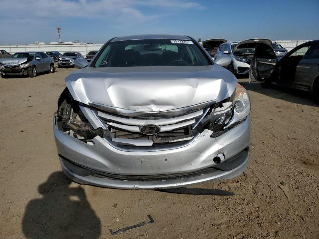 5NPEB4AC5EH939087 - 2014 HYUNDAI SONATA GLS SILVER photo 5