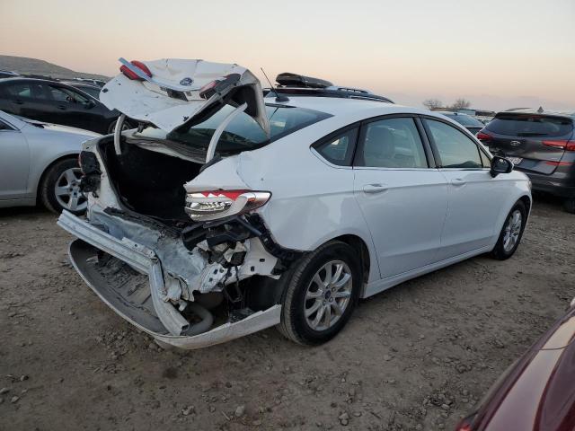 3FA6P0G72JR162583 - 2018 FORD FUSION S WHITE photo 3