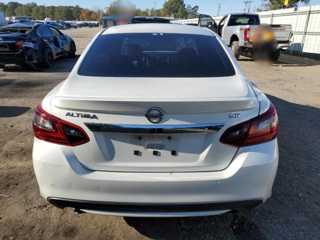 1N4AL3AP6HC143088 - 2017 NISSAN ALTIMA 2.5 WHITE photo 6