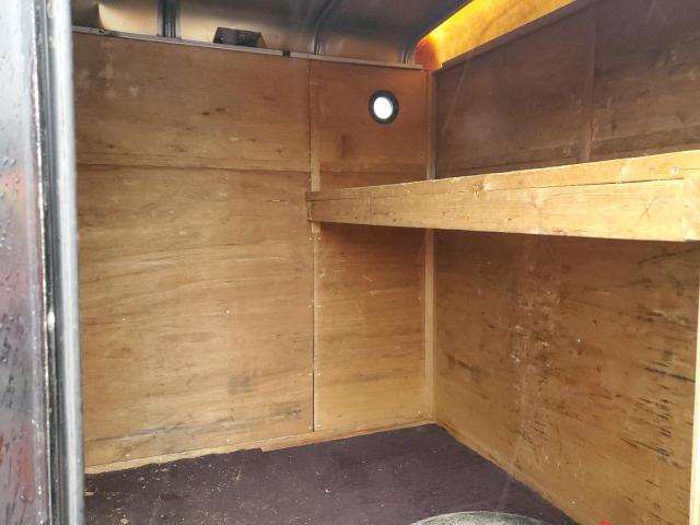 1W4200D1934047707 - 2003 WELLS CARGO ENCLSDTRLR შავი ფოტო 5