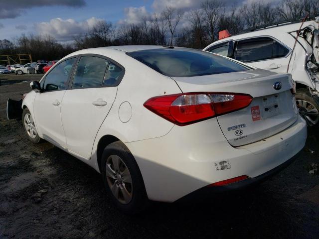 KNAFK4A68G5616554 - 2016 KIA FORTE LX WHITE photo 2