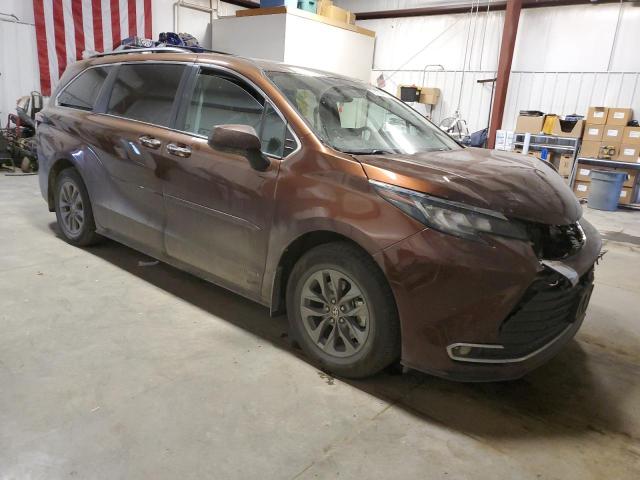 5TDJSKFC2MS035704 - 2021 TOYOTA SIENNA XLE BROWN photo 4