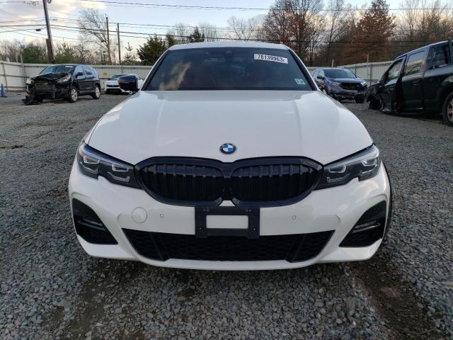 3MW5R7J05N8C65154 - 2022 BMW 330XI WHITE photo 5