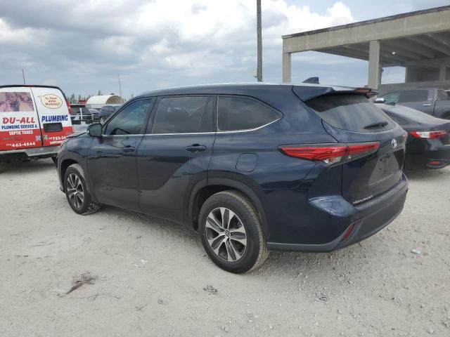 5TDGZRAH9LS015482 - 2020 TOYOTA HIGHLANDER XLE BLUE photo 2