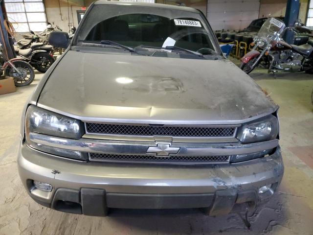 1GNDT13S822363558 - 2002 CHEVROLET TRAILBLAZE SILVER photo 5