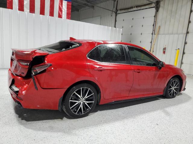 4T1G11AK8PU183227 - 2023 TOYOTA CAMRY SE NIGHT SHADE RED photo 3