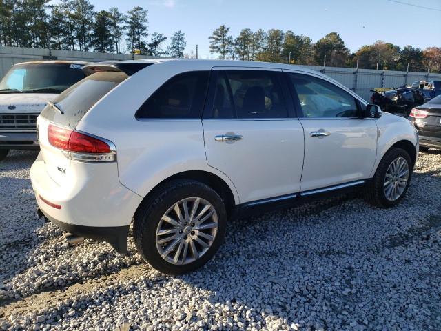 2LMDJ6JK5CBL07989 - 2012 LINCOLN MKX WHITE photo 3